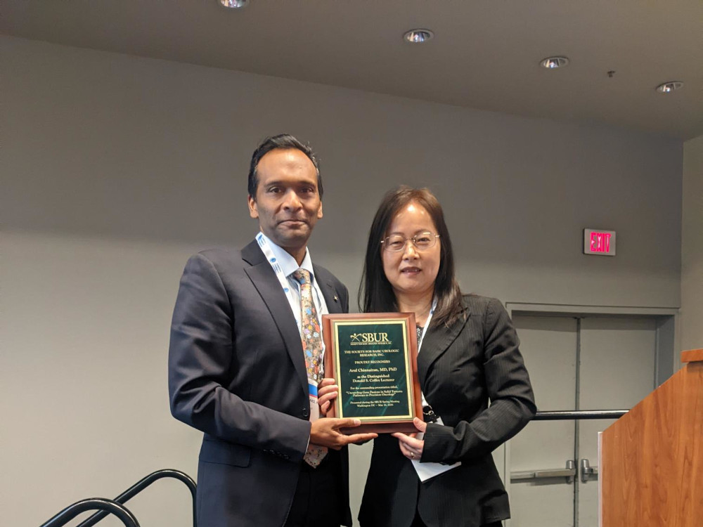 Dr. Chinnaiyan and President Dr. Jindan Yu
